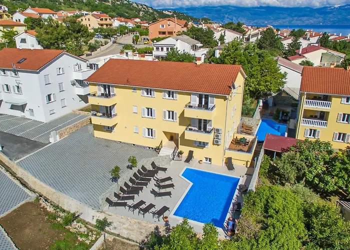 Nettes In Mit Gemeinsamer Terrasse By Interhome Апартаменты Башка