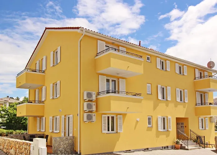 Апартаменты Nettes In Mit Gemeinsamer Terrasse By Interhome Башка