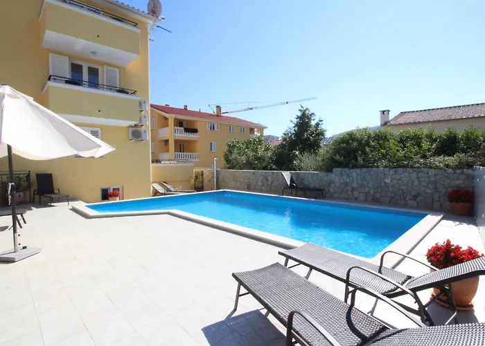 Nettes In Mit Gemeinsamer Terrasse By Interhome Apartment